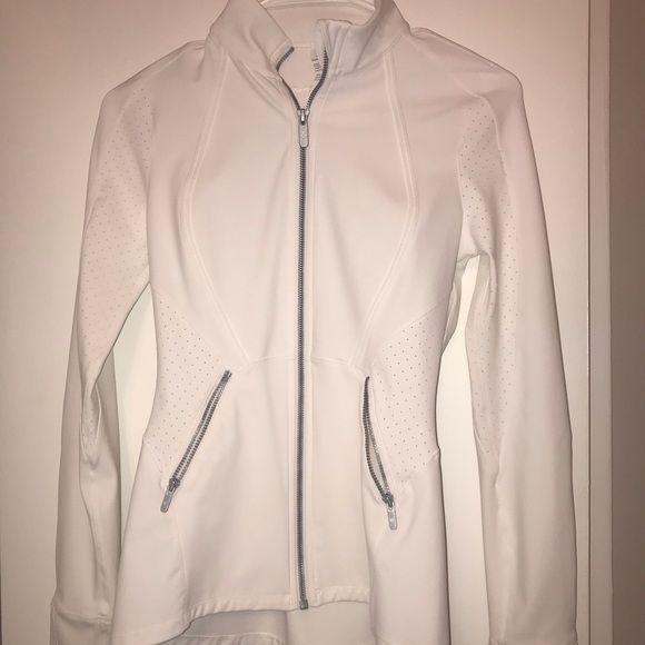 lululemon athletica Jackets & Blazers - NWOT Lululemon Sleek Essentials Jacket